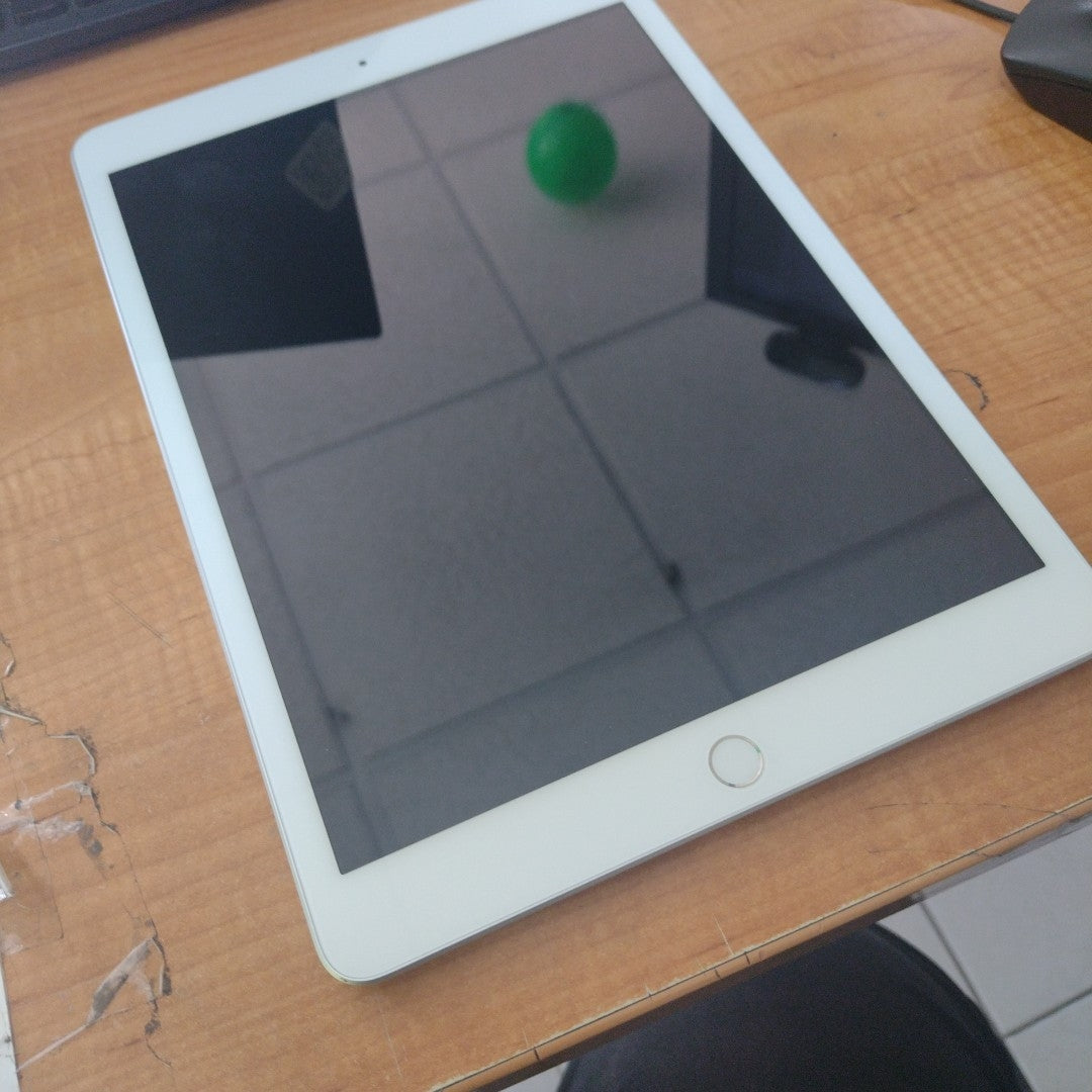 TABLETA APPLE IPAD 8 A2270 128 GB 3 GB RAM (SEMINUEVO)