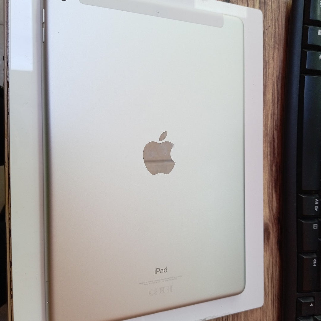 TABLETA APPLE IPAD 9 A2604 256 GB 3 GB RAM (SEMINUEVO)