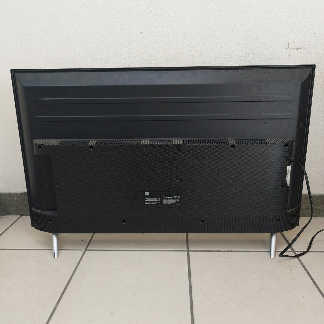 PANTALLA TCL 40A345 (2022) 40" LED FULL HD (SEMINUEVO)