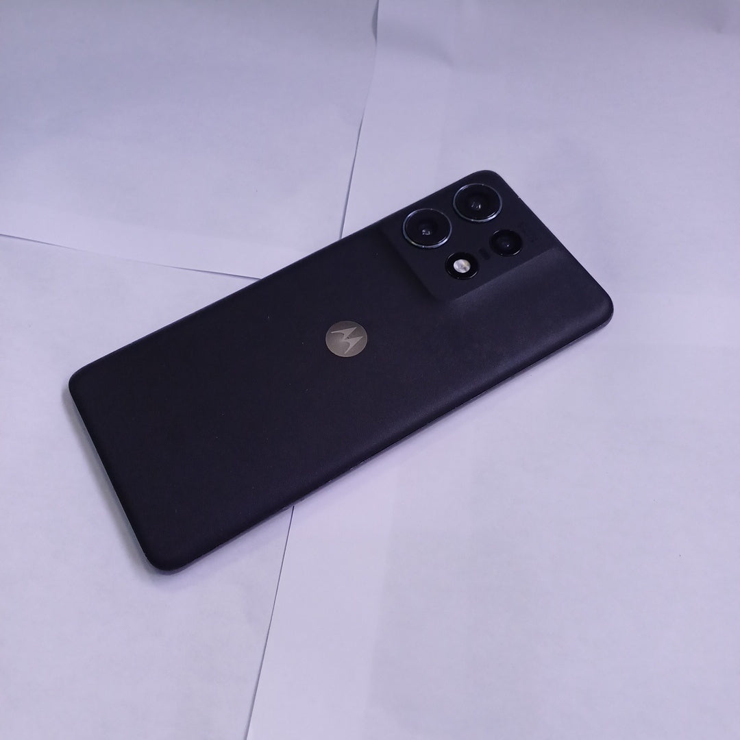 CELULAR MOTOROLA EDGE 50 PRO XT2403-2 (2024) 512 GB 12 GB RAM (SEMINUEVO)