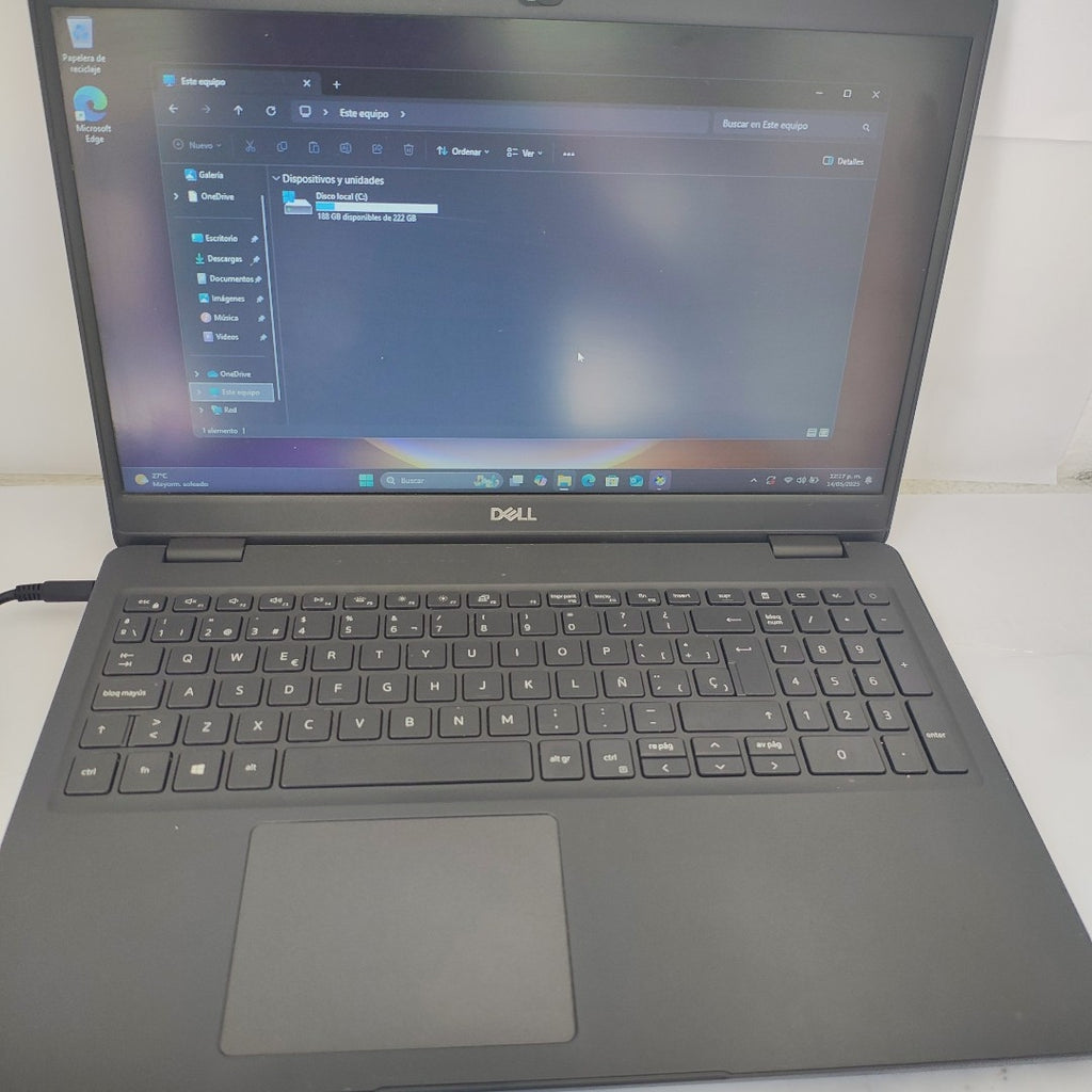 LAPTOP DELL LATITUDE 3520 (2022) 256 GB SSD 8 GB RAM (SEMINUEVO)