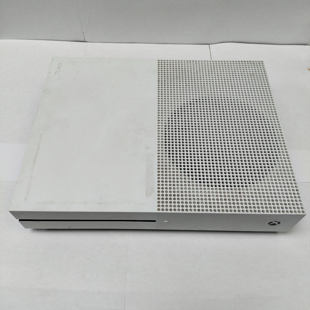 CONSOLA DE VIDEOJUEGO MICROSOFT XBOX ONE S 1 TB (SEMINUEVO)