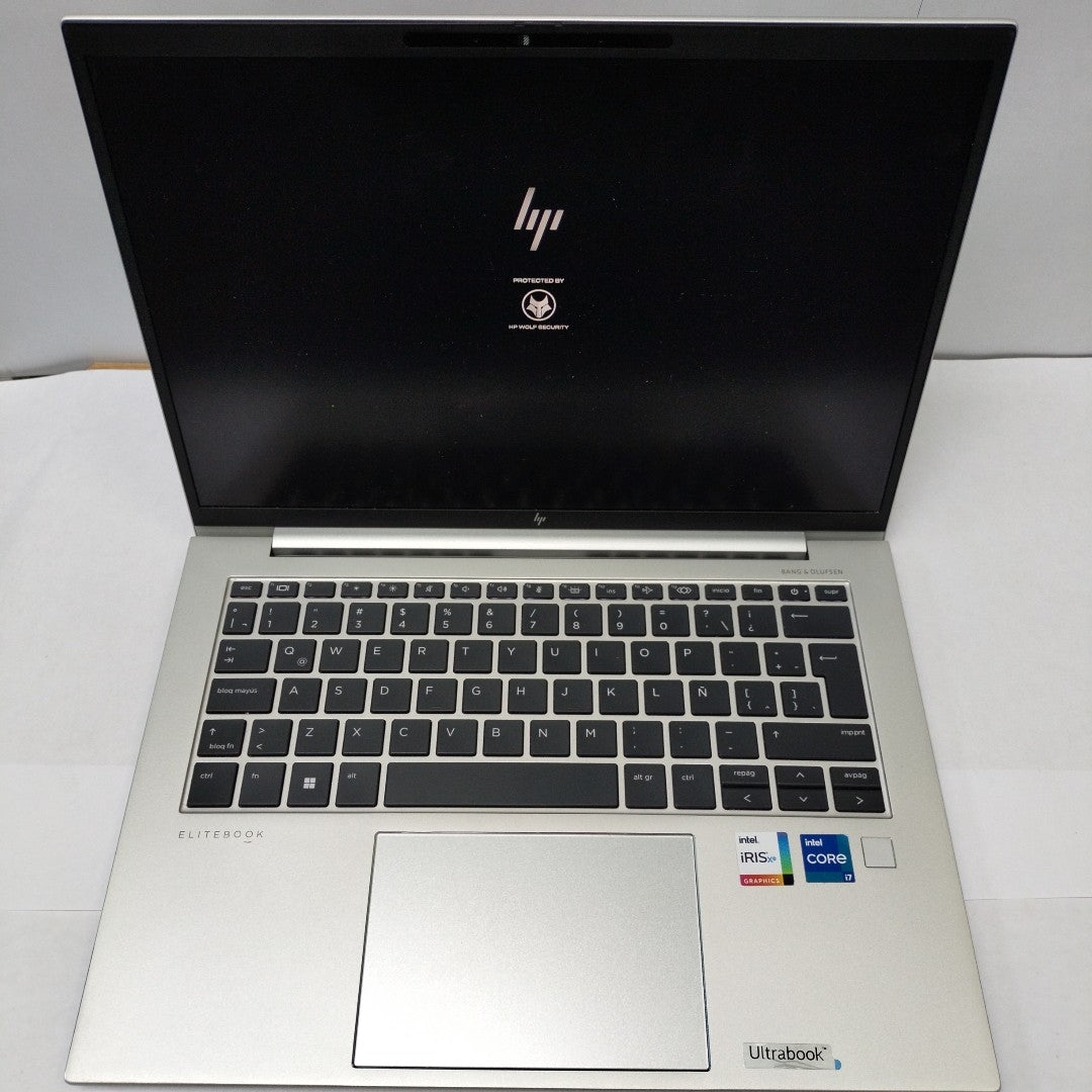 LAPTOP HP ELITEBOOK 840 G10 (2024) 256 GB SSD 16 GB RAM (SEMINUEVO)