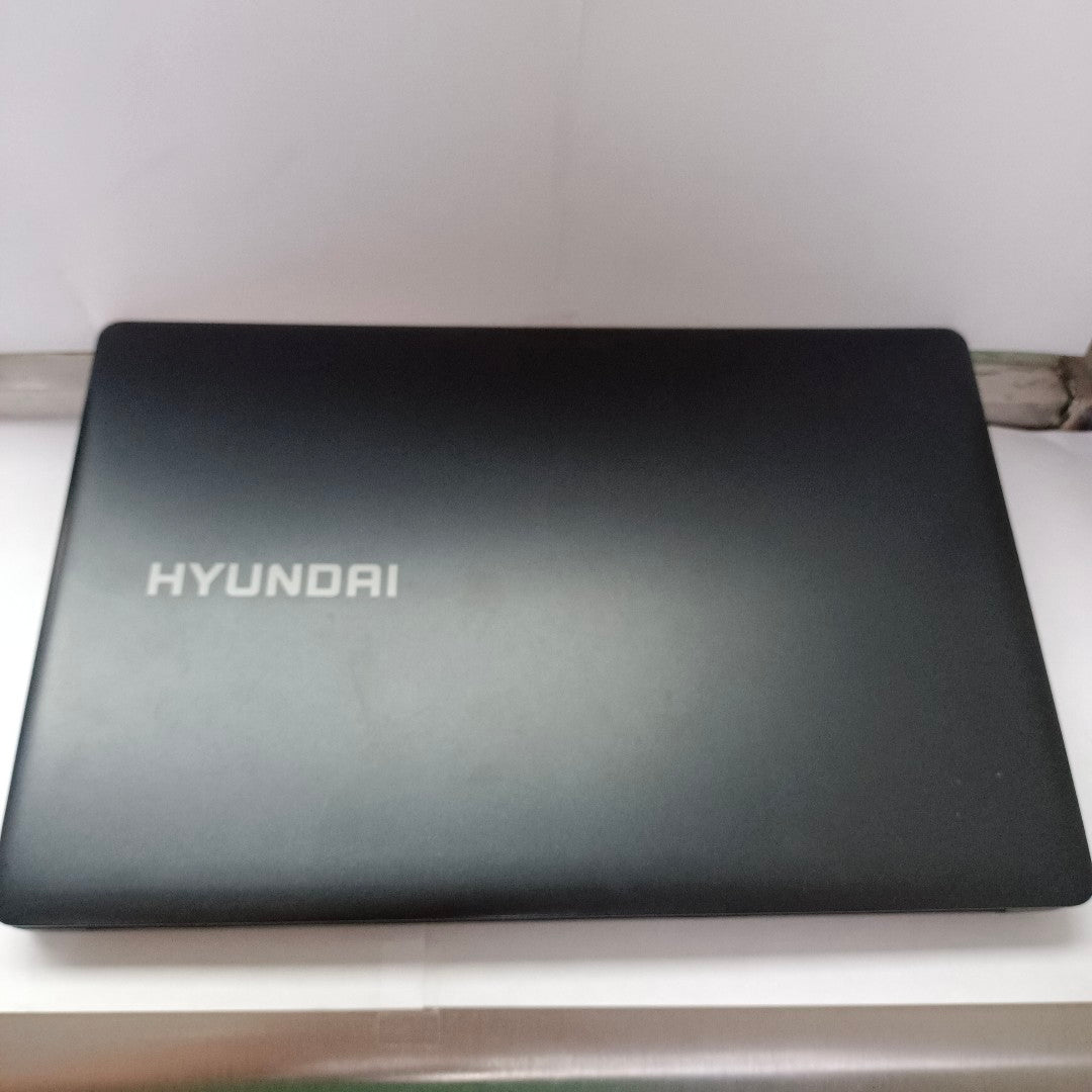 LAPTOP HYUNDAI THINNOTE-A L14WB2SBK 1 TB + 64 GB SSD 4 GB RAM (SEMINUEVO)