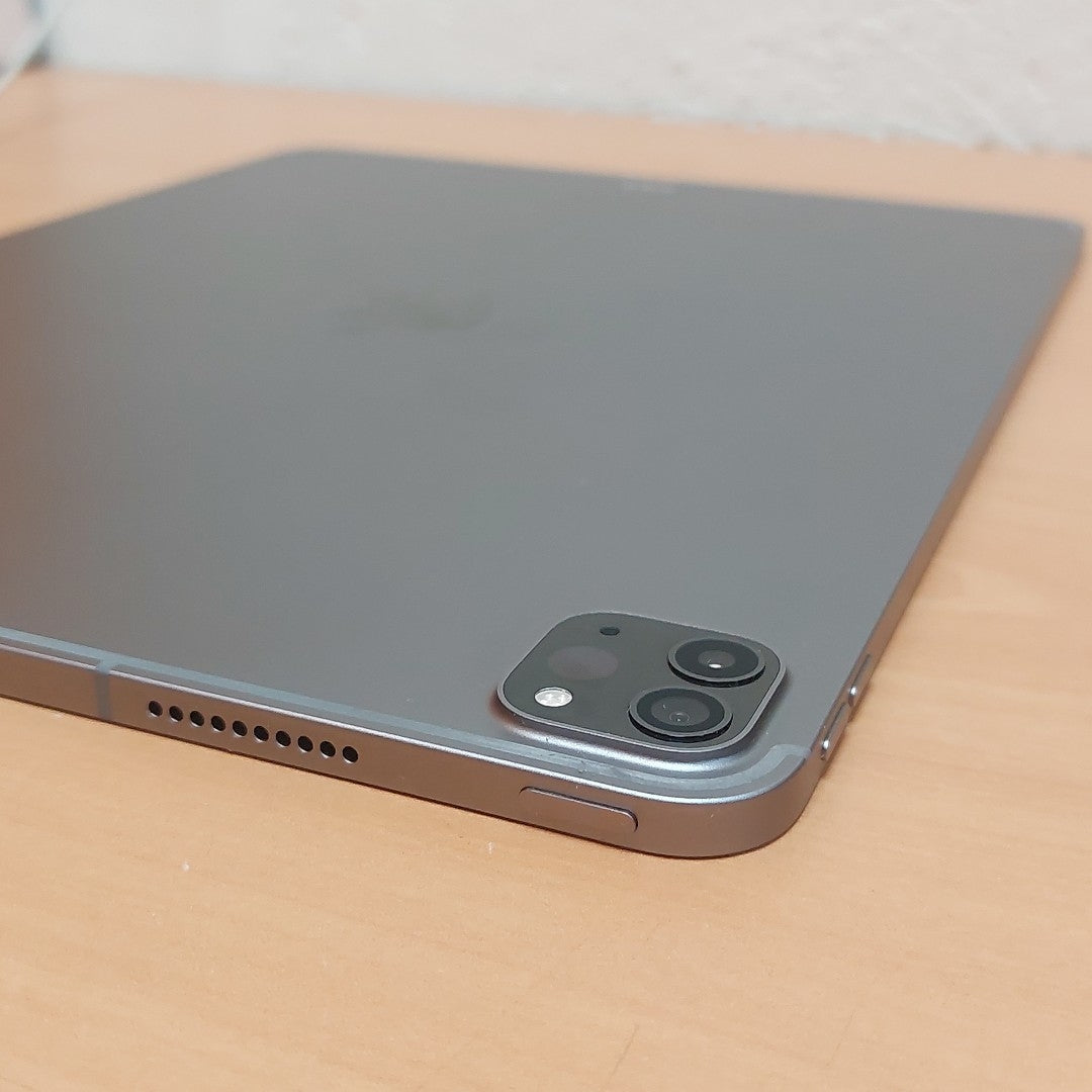 TABLETA APPLE IPAD PRO 6 12.9" A2764 256 GB 8 GB RAM (SEMINUEVO)