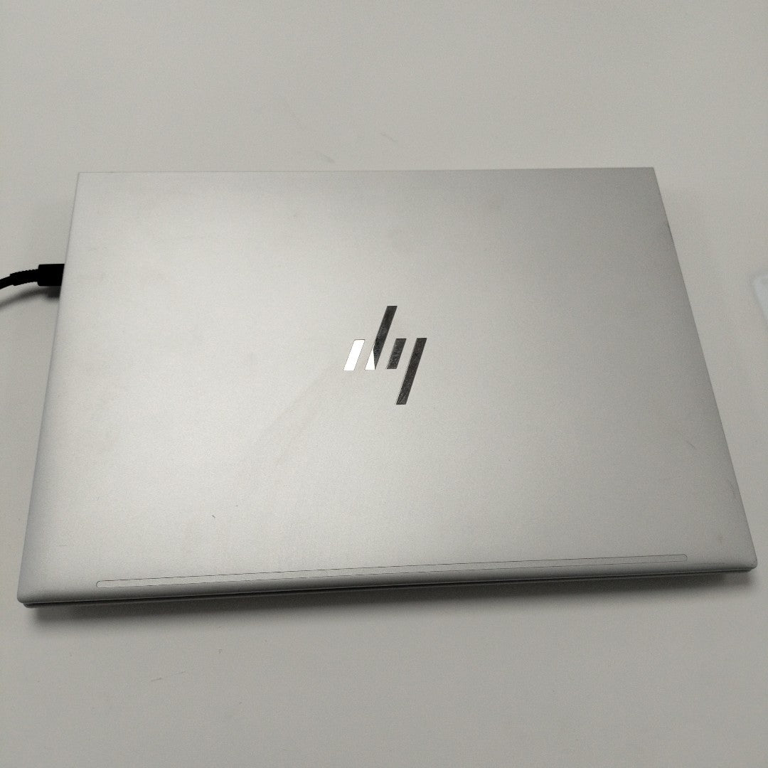 LAPTOP HP ELITEBOOK 840 G9 (2023) 256 GB SSD 16 GB RAM (SEMINUEVO)