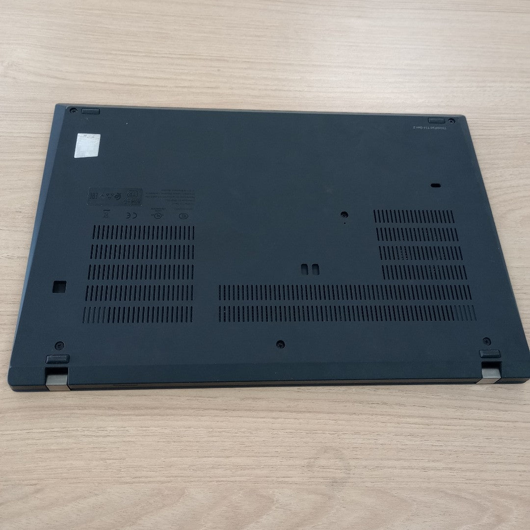 LAPTOP LENOVO THINKPAD T14 GEN 4 (2023) 512 GB SSD 16 GB RAM (SEMINUEVO)