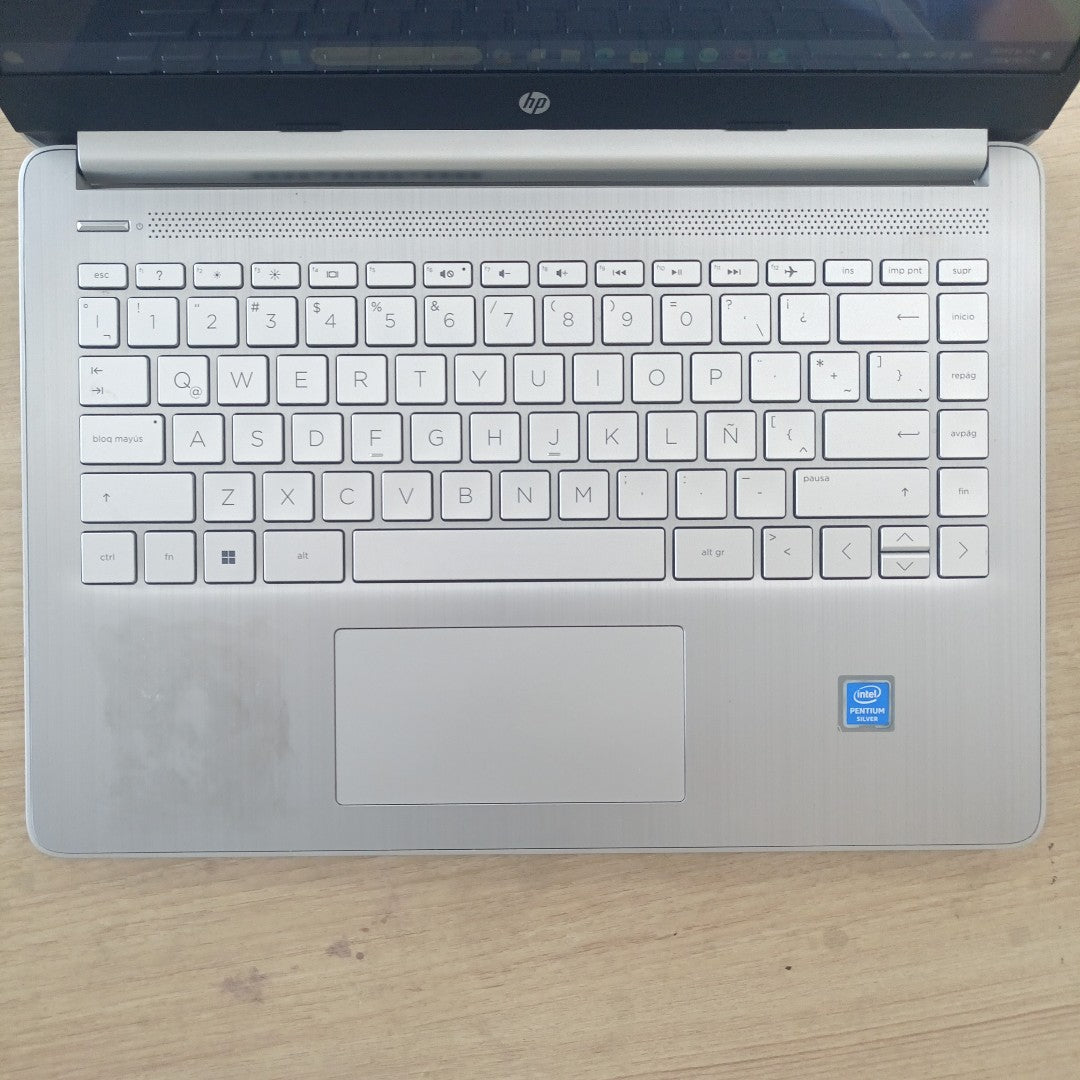 LAPTOP HP 14-DQ0519LA (2023) 128 GB SSD 4 GB RAM (SEMINUEVO)