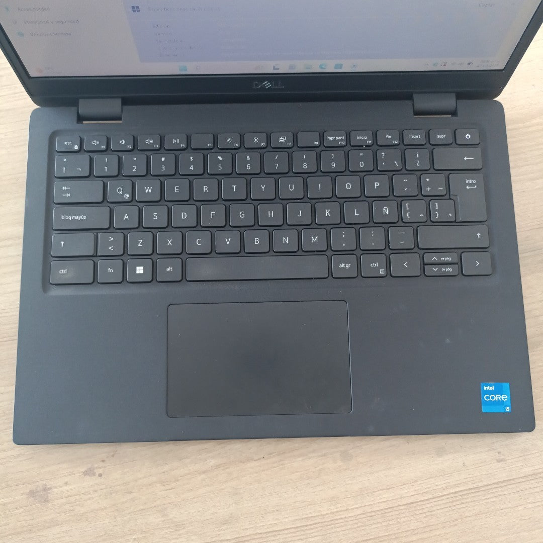 LAPTOP DELL LATITUDE 3420 (2022) 512 GB SSD 16 GB RAM (SEMINUEVO)