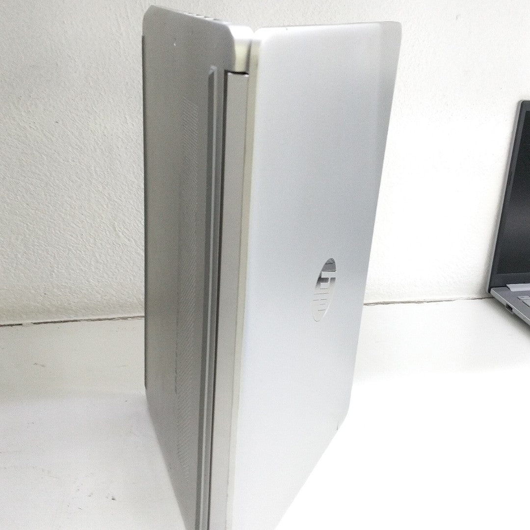 LAPTOP HP 14-DQ0505LA (2022) 256 GB SSD 8 GB RAM (SEMINUEVO)
