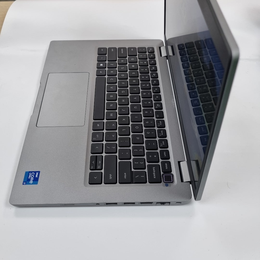 LAPTOP DELL LATITUDE 5420 (2022) 512 GB SSD 16 GB RAM (SEMINUEVO)