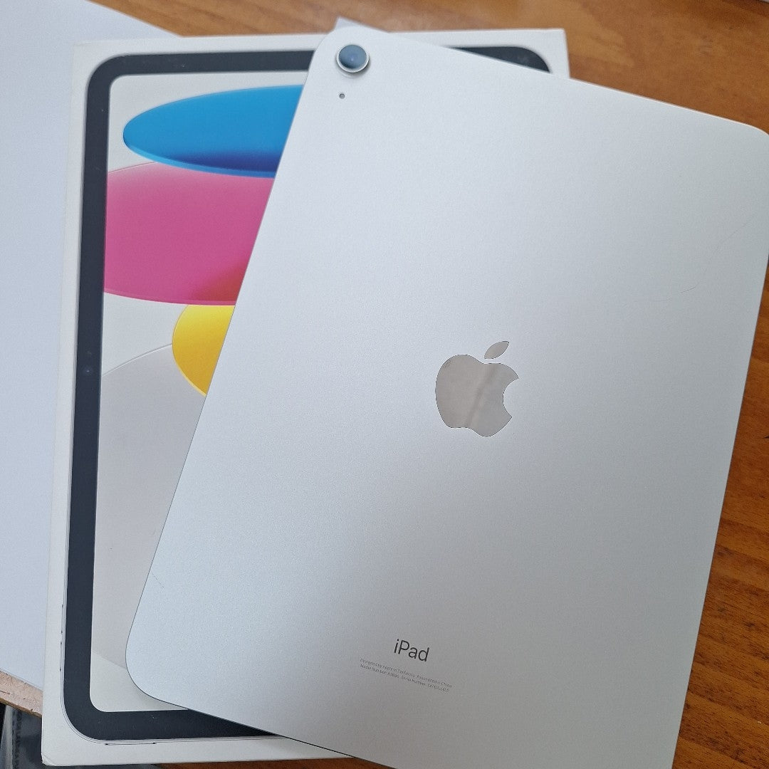 TABLETA APPLE IPAD 10 A2696 64 GB 4 GB RAM (SEMINUEVO)