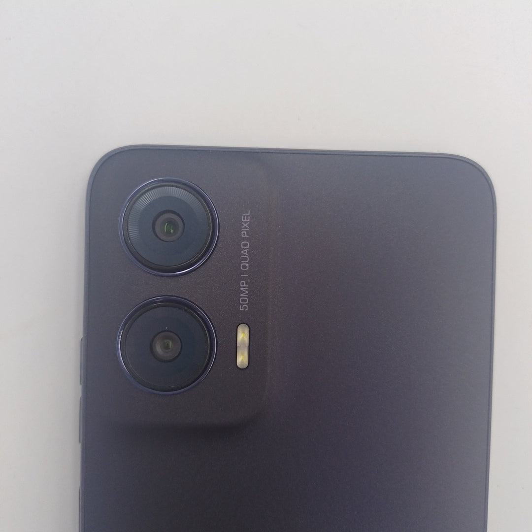 CELULAR MOTOROLA MOTO G35 5G XT2433-2 256 GB 4 GB RAM (SEMINUEVO)