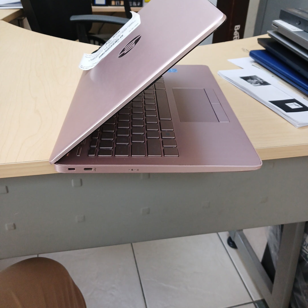 LAPTOP HP STREAM 14-CF2112WM (2024) 64 GB SSD 4 GB RAM (SEMINUEVO)