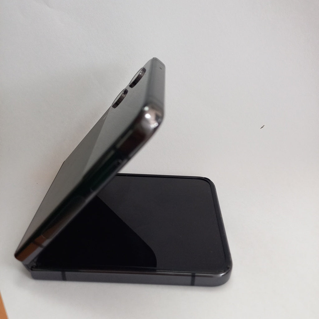 CELULAR SAMSUNG GALAXY Z FLIP4 SM-F721U1 256 GB 8 GB RAM (SEMINUEVO)