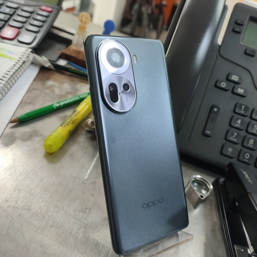 CELULAR OPPO  RENO11 5G CPH2599 (2024) 256 GB 8 GB RAM (SEMINUEVO)