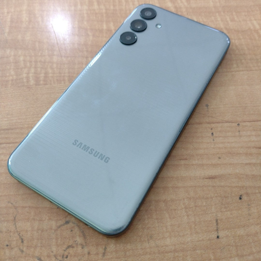 CELULAR SAMSUNG GALAXY M15 5G SM-M156B/DSN (2024) 128 GB 4 GB RAM (SEMINUEVO)