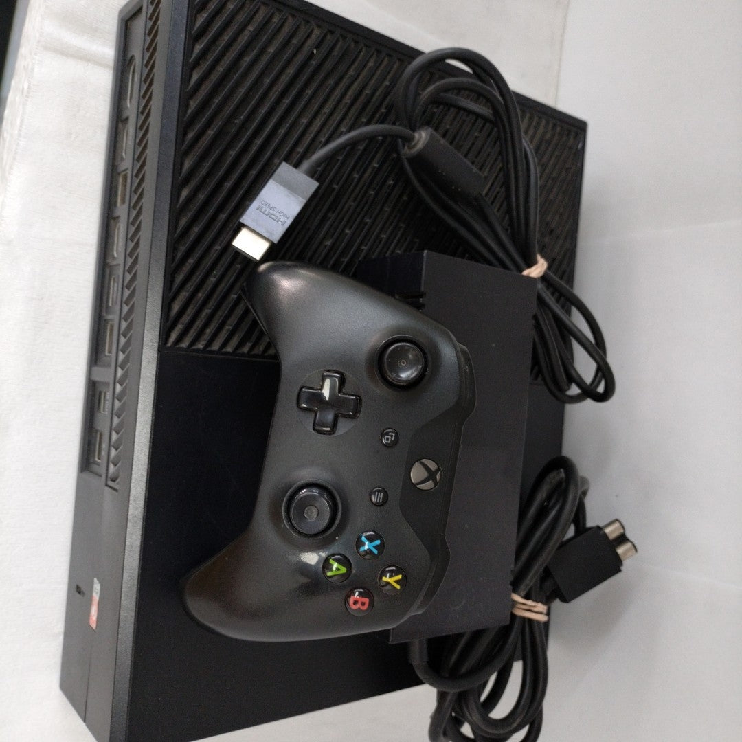 CONSOLA DE VIDEOJUEGO MICROSOFT XBOX ONE 1 TB (SEMINUEVO)