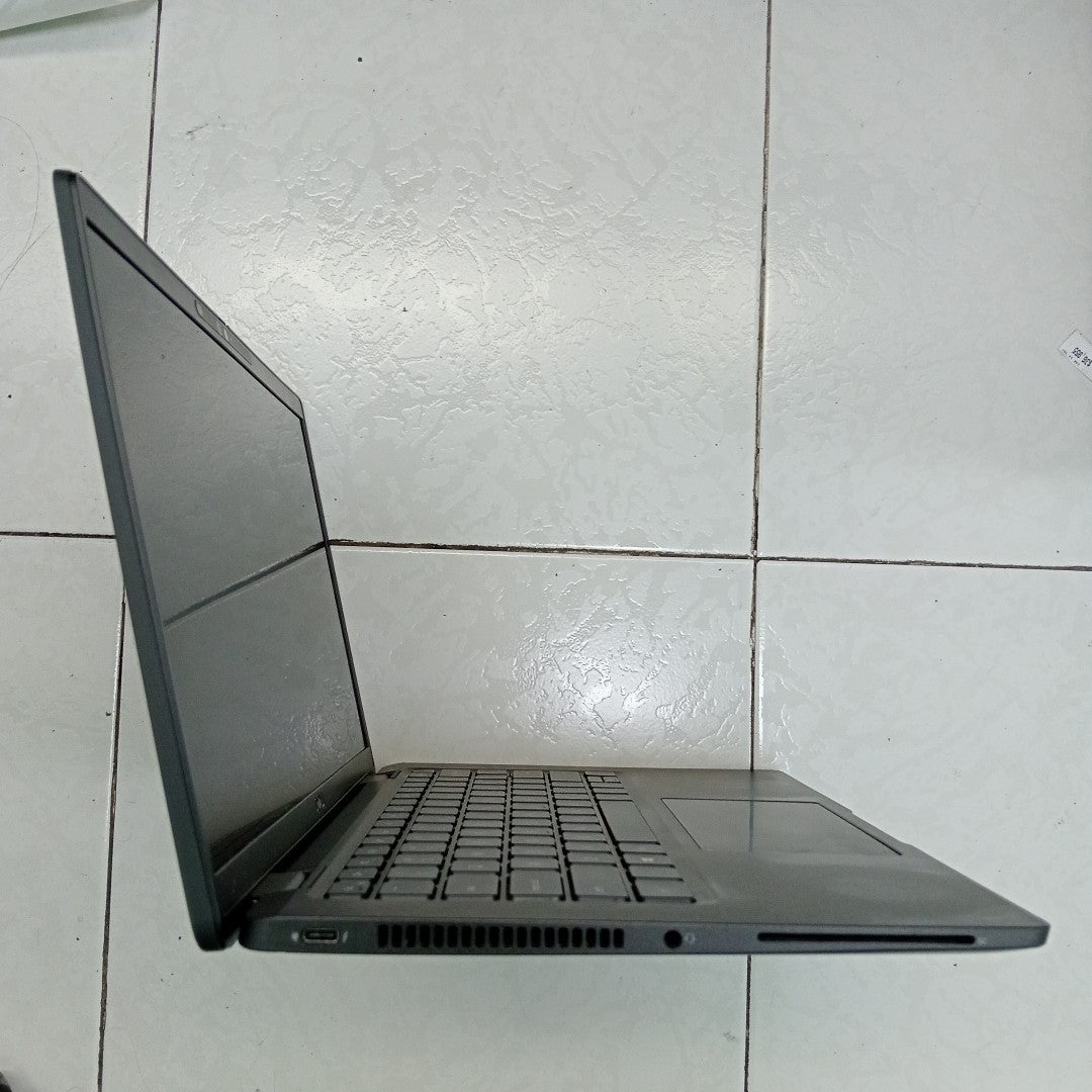 LAPTOP DELL LATITUDE 7420 (2023) 256 GB SSD 16 GB RAM (SEMINUEVO)
