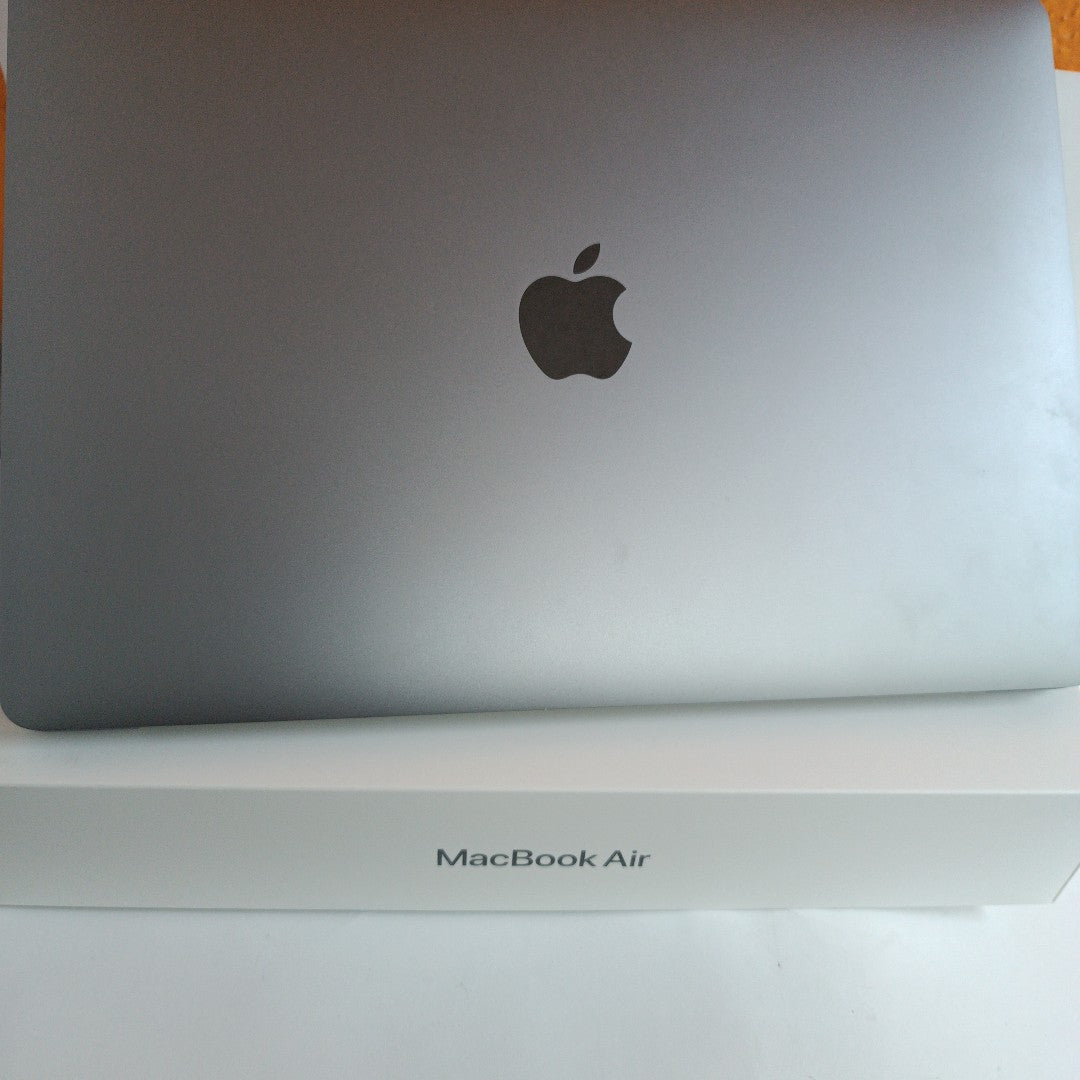 LAPTOP APPLE MACBOOK AIR 13" 2020 3.2 A2337 256 GB SSD 8 GB RAM (SEMINUEVO)
