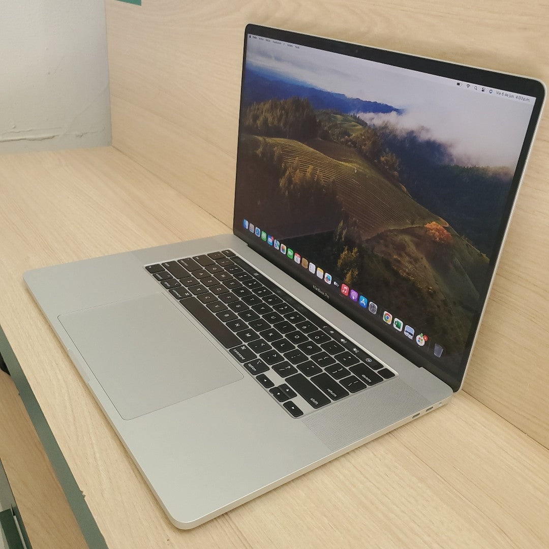LAPTOP APPLE MACBOOK PRO 15" 2019 2.6 A1990 512 GB SSD 16 GB RAM (SEMINUEVO)
