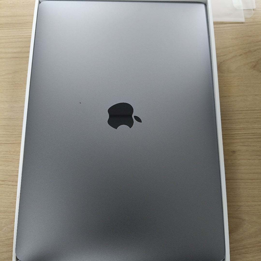 LAPTOP APPLE MACBOOK AIR 13" 2020 3.2 A2337 256 GB SSD 8 GB RAM (SEMINUEVO)