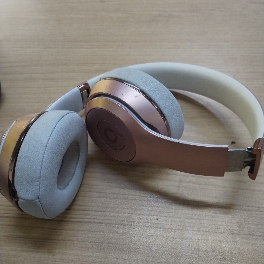 AUDIFONOS BEATS SOLO 3 INALAMBRICO ON EAR (SEMINUEVO)