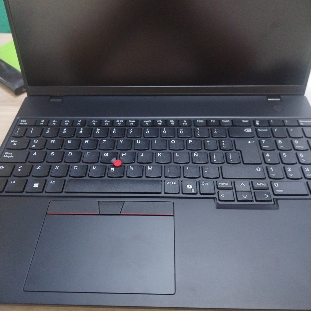 LAPTOP LENOVO THINKPAD L16 GEN 1 (2024) 512 GB SSD 16 GB RAM (SEMINUEVO)
