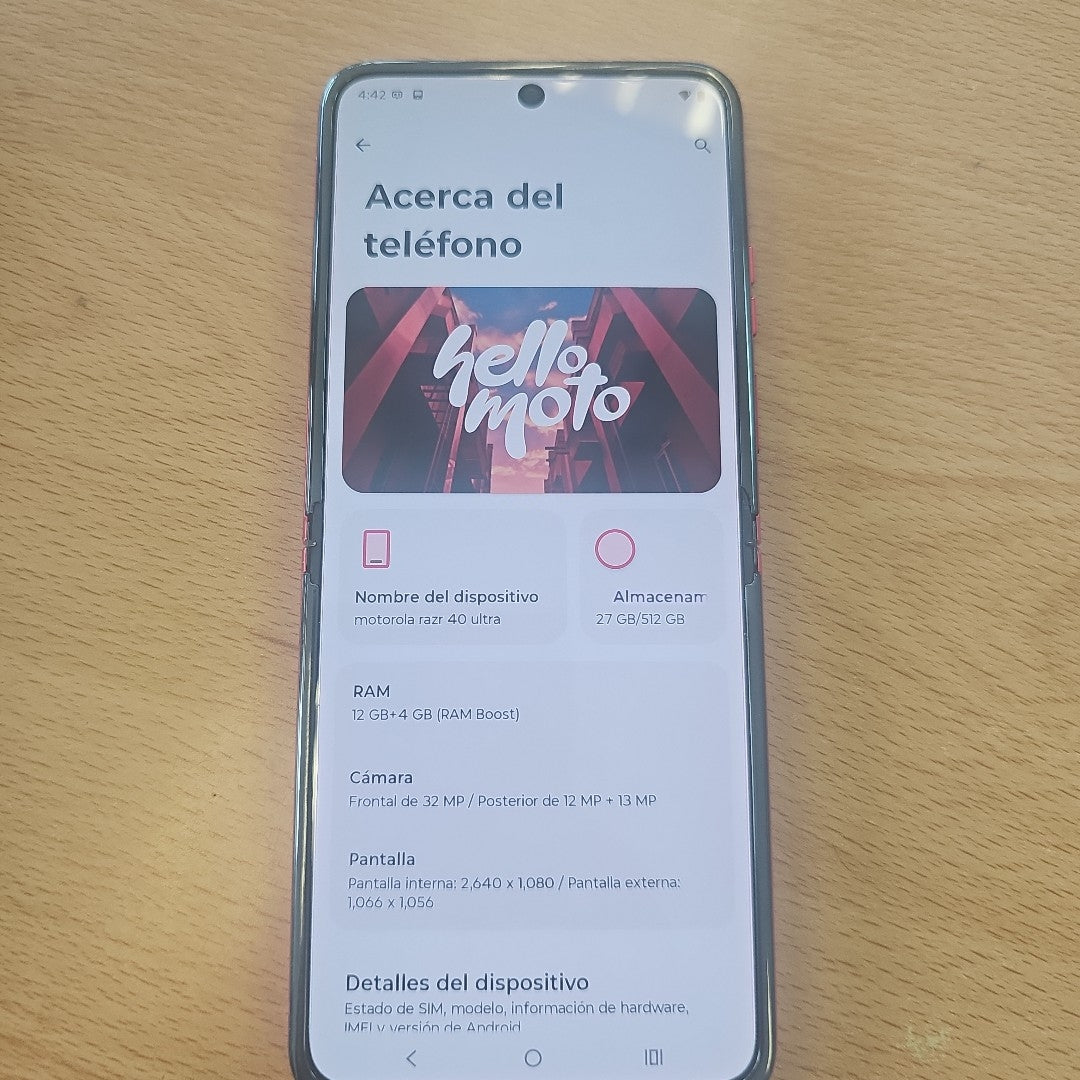 CELULAR MOTOROLA RAZR 40 ULTRA XT2321-1 (2023) 512 GB 12 GB RAM (SEMINUEVO)