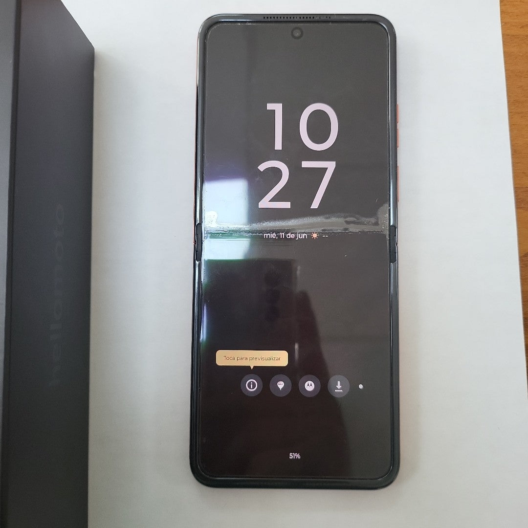 CELULAR MOTOROLA RAZR 50 5G XT2453-1 512 GB 12 GB RAM (SEMINUEVO)