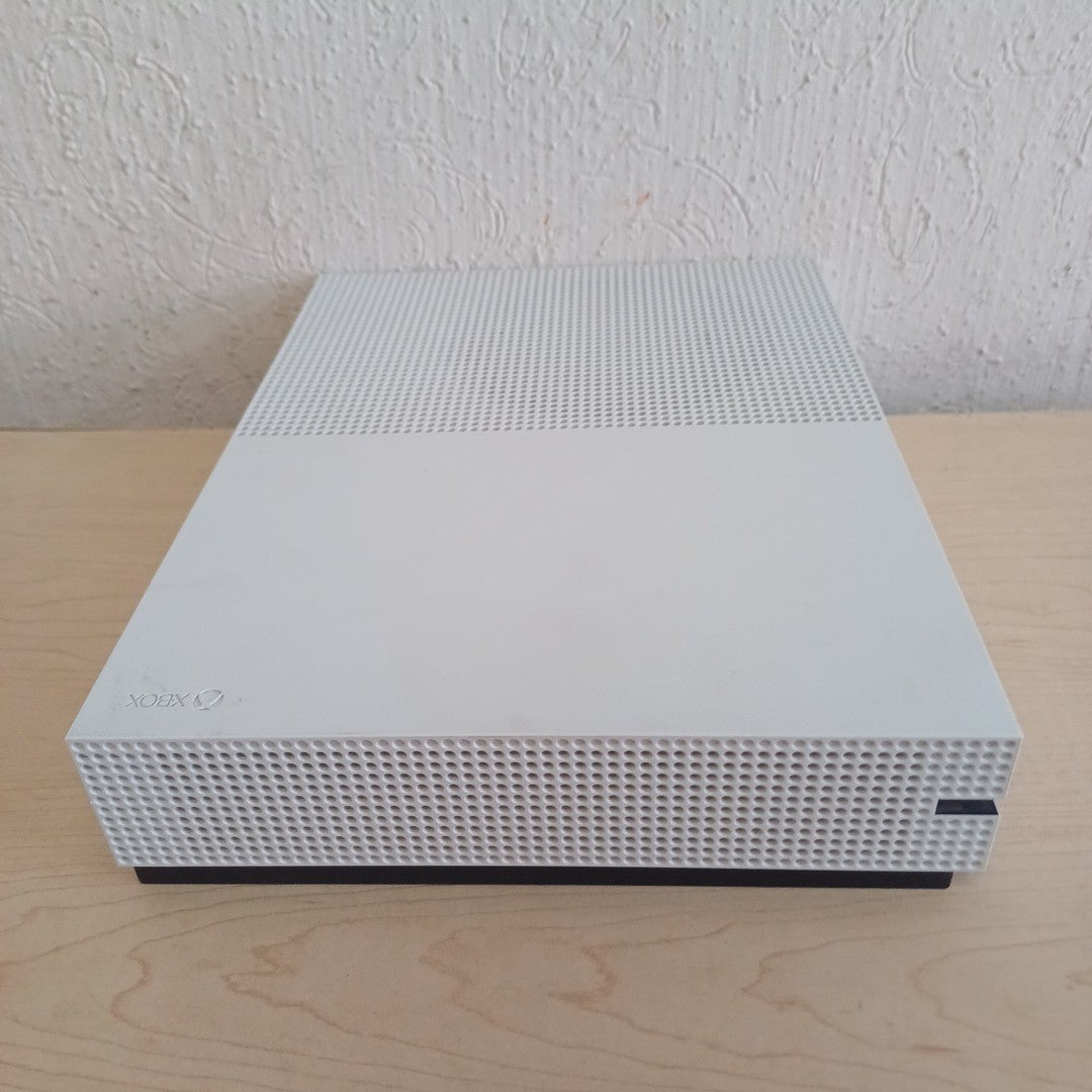 CONSOLA DE VIDEOJUEGO MICROSOFT XBOX ONE S 500 GB  (SEMINUEVO)