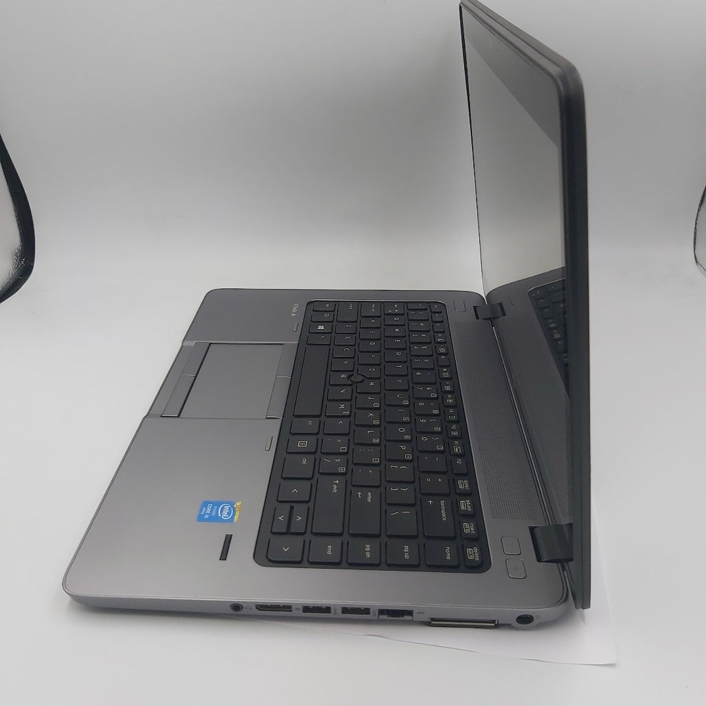 LAPTOP HP ELITEBOOK 840 G8 (2022) 256 GB SSD 8 GB RAM (SEMINUEVO)