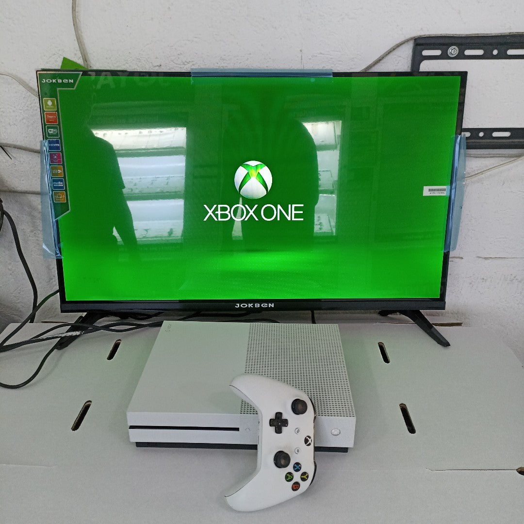 CONSOLA DE VIDEOJUEGO MICROSOFT XBOX SERIES S 1 TB SSD (SEMINUEVO)