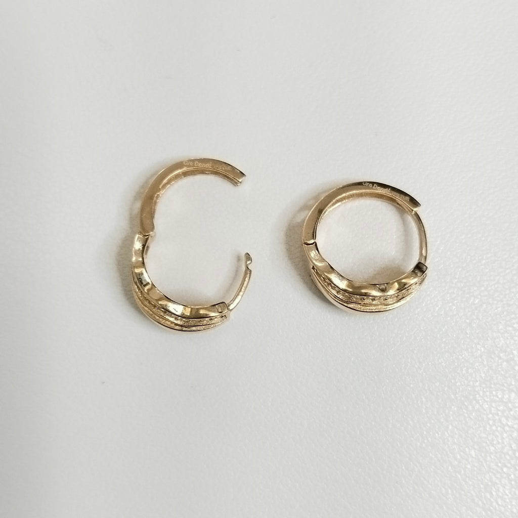 HUGGIES ORO 14K 2.5 (NUEVO)