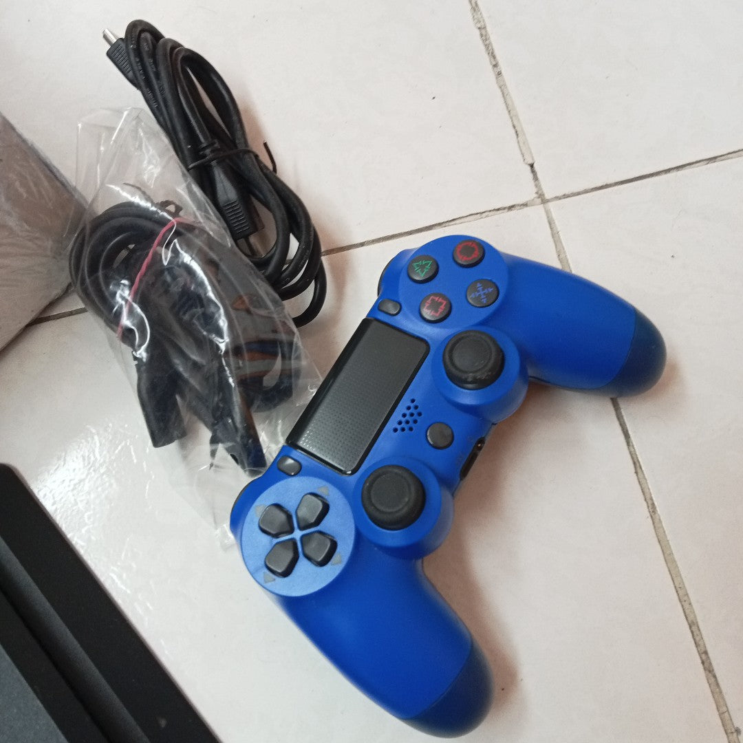 CONSOLA DE VIDEOJUEGO SONY PS4 SLIM 1 TB (SEMINUEVO)