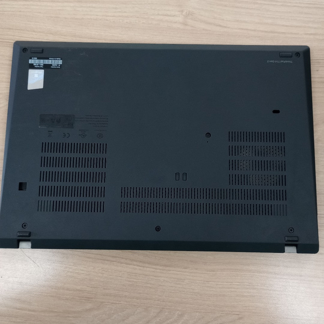 LAPTOP LENOVO THINKPAD T14 GEN 2 (2022) 256 GB SSD 16 GB RAM (SEMINUEVO)