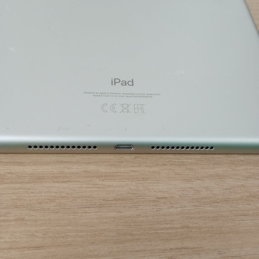 TABLETA APPLE IPAD 7 A2197 32 GB 3 GB RAM (SEMINUEVO)