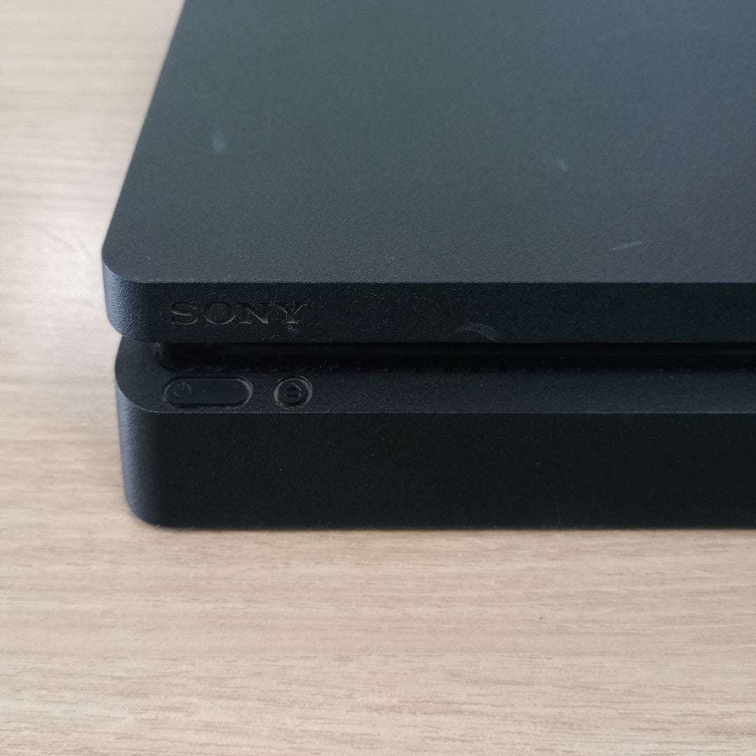 CONSOLA DE VIDEOJUEGO SONY PS4 SLIM 1 TB (SEMINUEVO)