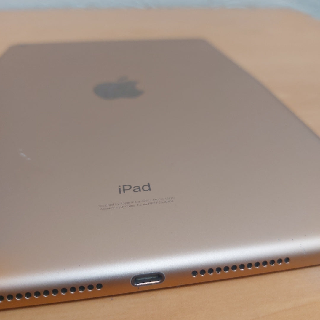 TABLETA APPLE IPAD 8 A2270 128 GB 3 GB RAM (SEMINUEVO)