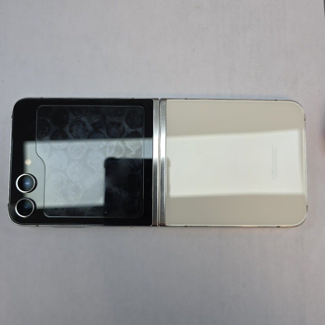 CELULAR SAMSUNG GALAXY Z FLIP 5 SM-F731B (2023) 512 GB 8 GB RAM (SEMINUEVO)