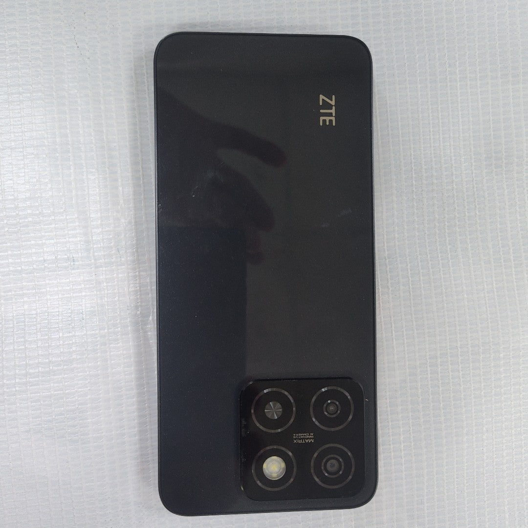 CELULAR ZTE BLADE A55 Z2450 (2024) 128 GB 4 GB RAM (SEMINUEVO)