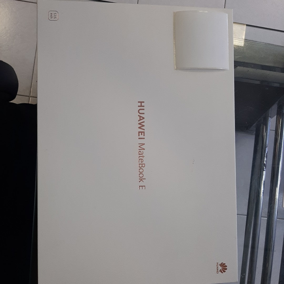 TABLETA HUAWEI MATEBOOK E DRC-W38 (2 EN 1) (2022) 128 GB SSD 8 GB RAM (SEMINUEVO)