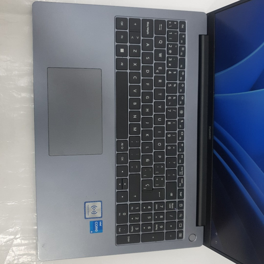 LAPTOP HUAWEI MATEBOOK D16 MCLG-X (2024) 1 TB SSD 16 GB RAM