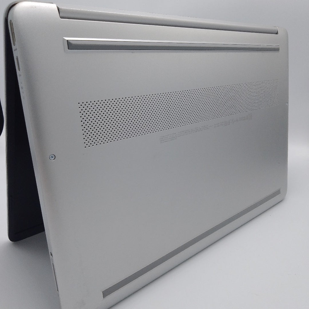 LAPTOP HP 15-DY2795WM (2024) 256 GB SSD 8 GB RAM (SEMINUEVO)
