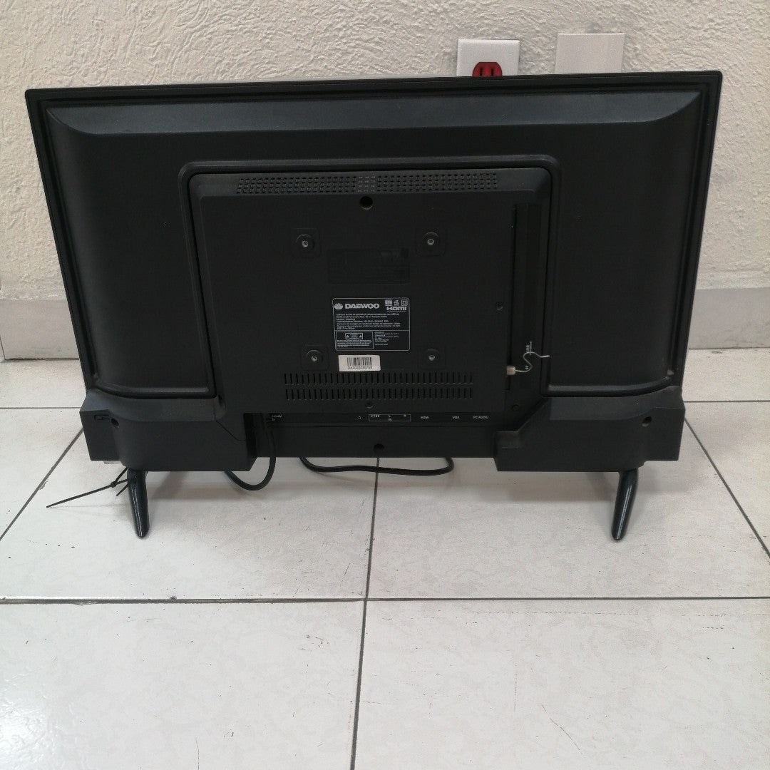 PANTALLA DAEWOO DAW24H 24" LED HD (SEMINUEVO)