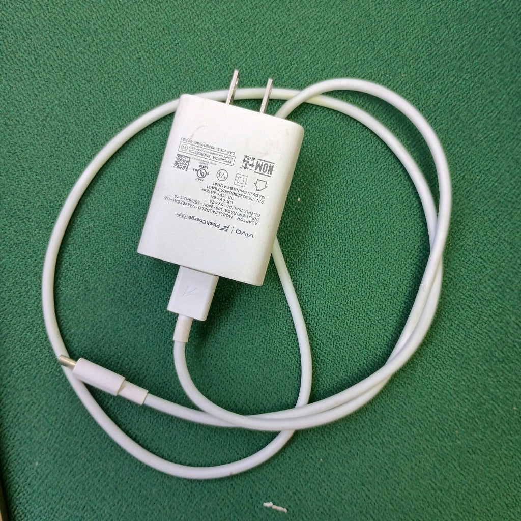 CELULAR VIVO Y35 V2205 128 GB 8 GB RAM (SEMINUEVO)