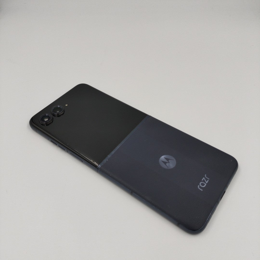 CELULAR MOTOROLA RAZR 50 5G XT2451-3 (2024) 512 GB 12 GB RAM