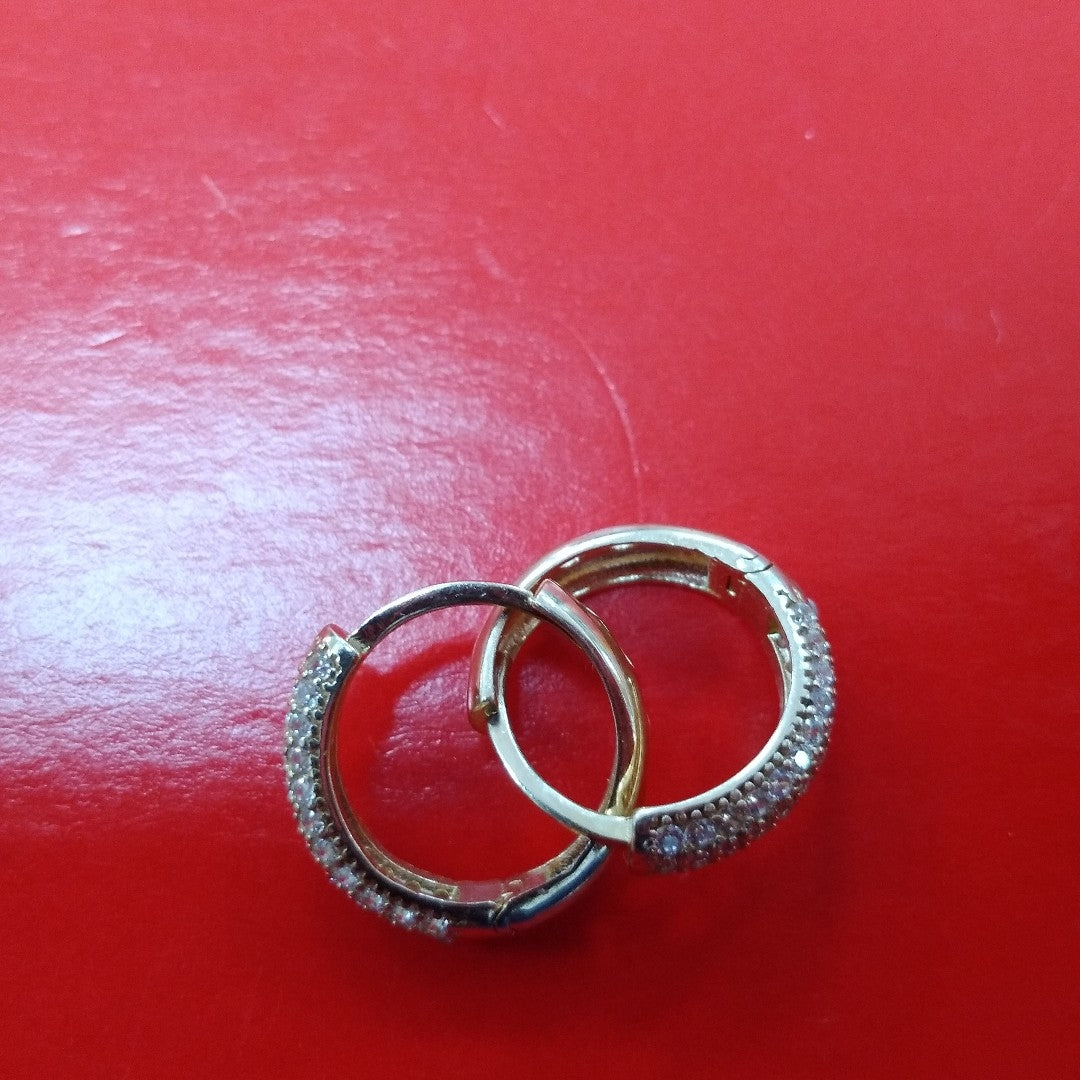 HUGGIES ORO 14K 2.2 (NUEVO)