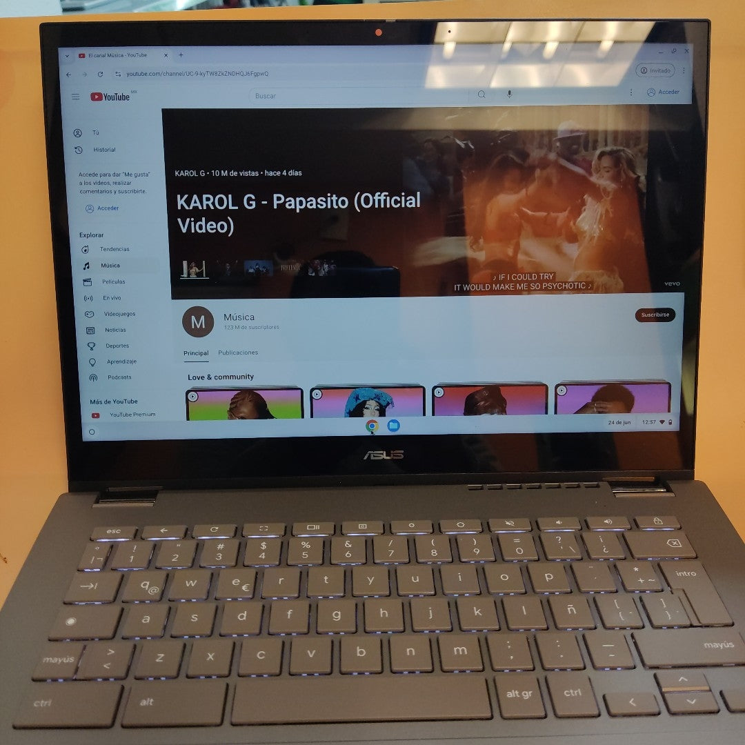 LAPTOP ASUS CHROMEBOOK PLUS FLIP CM3401FFA-R38G256S (2024) 256 GB SSD 8 GB RAM (SEMINUEVO)