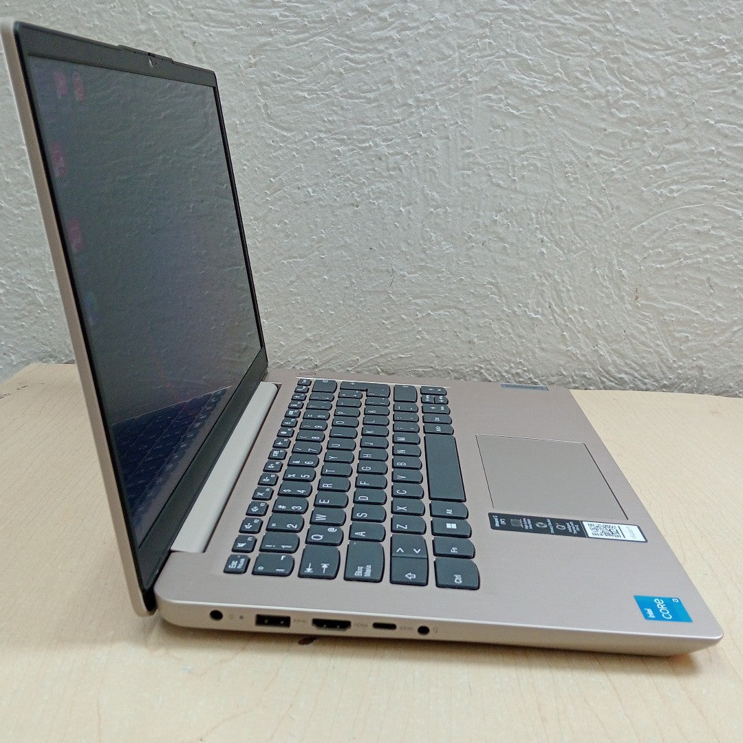 LAPTOP LENOVO IDEAPAD 3 14ITL6 (2023) 1 TB + 256 GB SSD 8 GB RAM (SEMINUEVO)